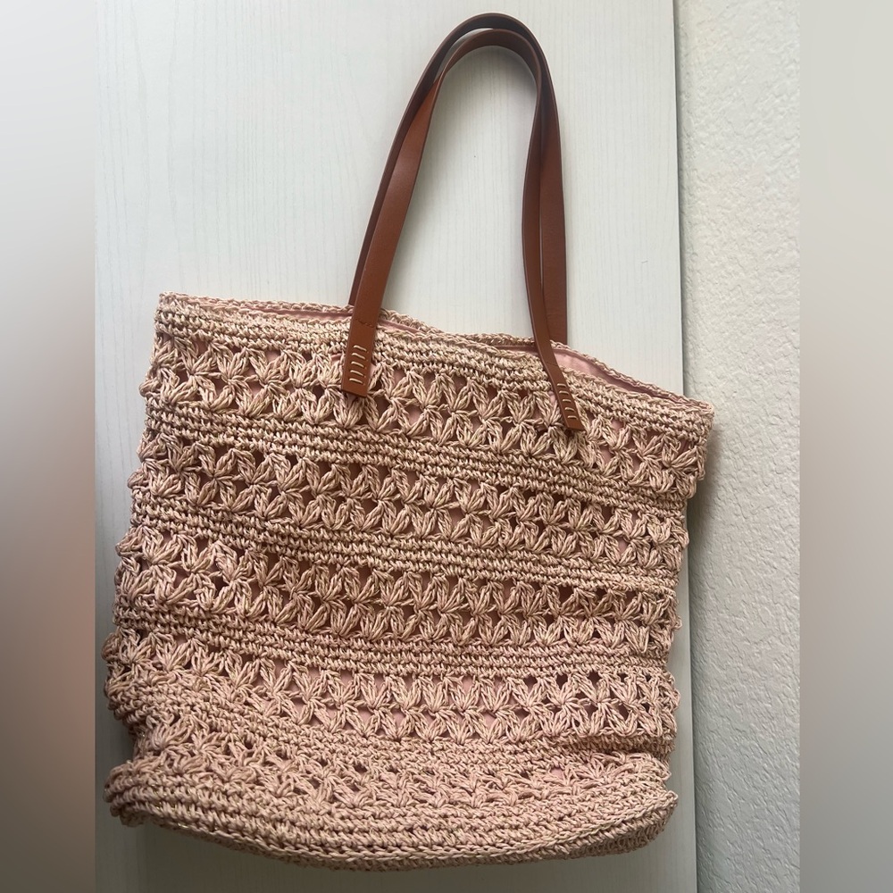 Woven Blush Pink Tote Bag with Brown Straps‎ - Picture 4 of 7